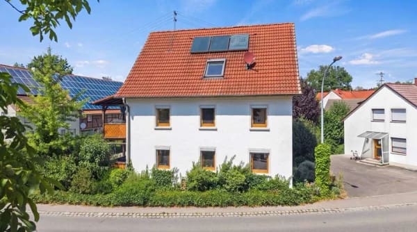 Immobilie in Fleischwangen - 2-Familienhaus mit großzügigem Gartengrundstück in Fleischwangen - Bild 3