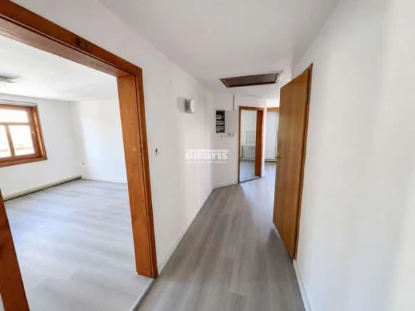 Immobilie in Friedrichroda - antaris Immobilien GmbH ** Drei Wohnungen, unzählige Möglichkeiten – Ihr Investment im Kurort! ** - Bild 2