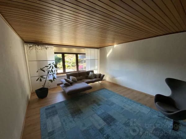 Immobilie in Attendorn - PROVISIONSFREI !!! „Ein Haus, zwei Welten: Stilvoll modernisiert, voller Geschichte und bereit für I - Bild 2
