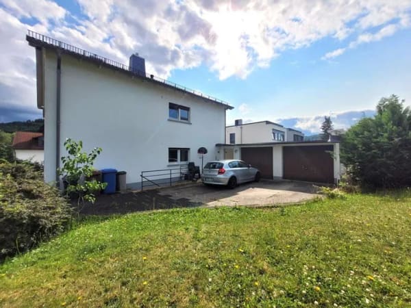 Immobilie in Kelkheim - Großzügiges Dreifamilienhaus in Fischbach mit separater Einliegerwohnung - Bild 3