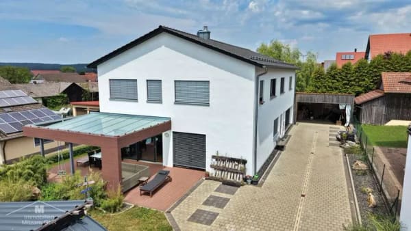 Immobilie in Breitenbrunn - Effizienzhaus 40 mit Einliegerwhg., Doppelgarage und Carport in Naturlage von Breitenbrunn/Dürn - Bild 0