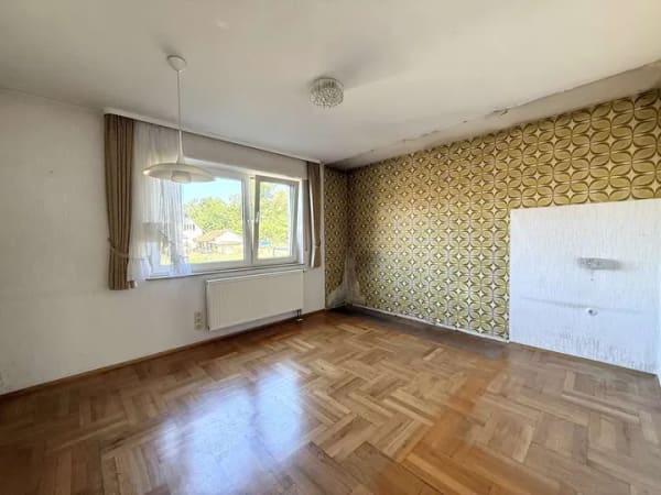 Immobilie in Bad Friedrichshall - Gepflegtes Mehrfamilienhaus mit 3 Wohneinheiten – vielseitig nutzbar & sofort verfügbar - Bild 4
