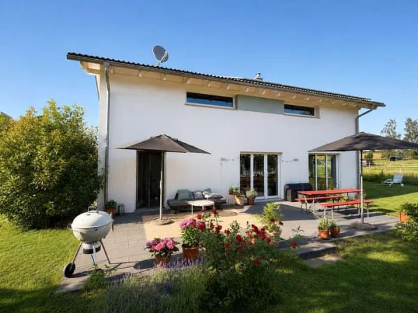Immobilie in Grünkraut - Wohnen im Grünen – modernes Einfamilienhaus mit großzügigem Grundstück in Grünkraut - Bild 0