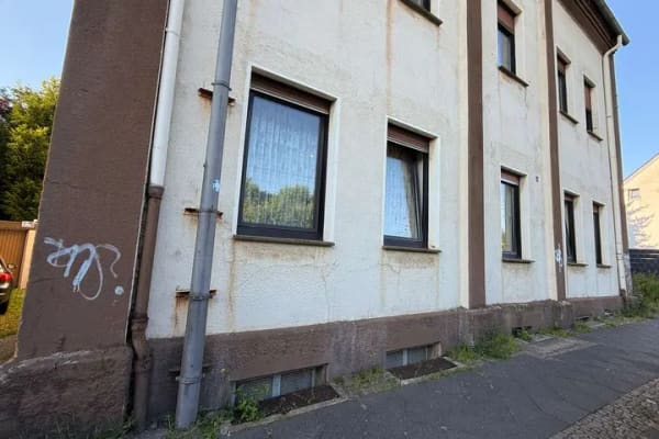 Immobilie in Bochum - Historisches Mehrfamilienhaus mit großem Potenzial. Sanierungsobjekt für Visionäre! - Bild 1