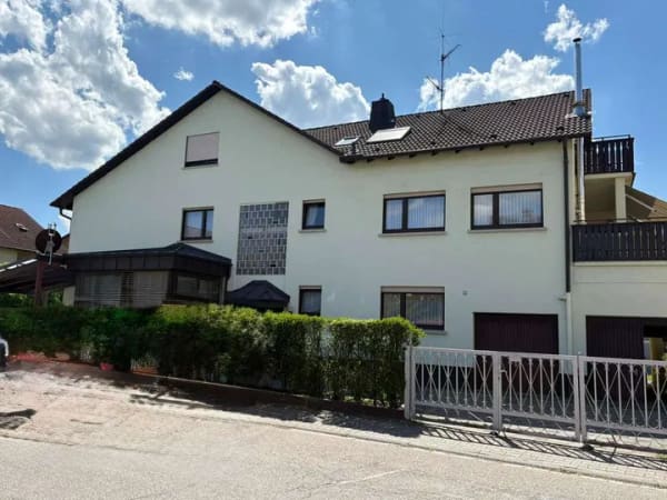 Immobilie in Oftersheim - Attraktives Mehrfamilienhaus mit Wintergarten - Bild 1