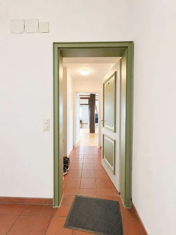 Immobilie in Schwalmstadt - Charmante 3-Zimmer-Eigentumswohnung in der historischen Altstadt von Treysa - Bild 2