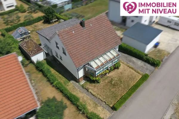 Immobilie in Dischingen - 3,2,1 Meins! Freistehendes Familien-Raumwunder in Dischingen-Dunstelkingen! - Bild 0