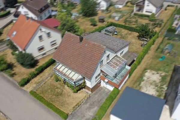 Immobilie in Dischingen - 3,2,1 Meins! Freistehendes Familien-Raumwunder in Dischingen-Dunstelkingen! - Bild 2