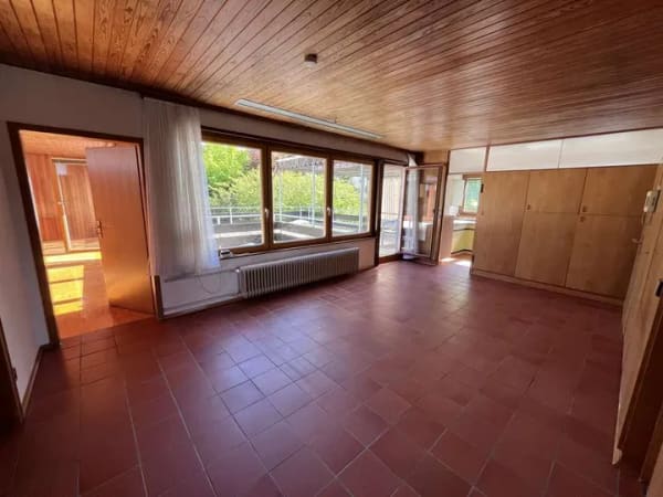 Immobilie in Ispringen - Ispringen:  Großzügige 3,5 Zimmer-Wohnung in ruhiger Zweifamilienhaus-Gemeinschaft - Bild 3