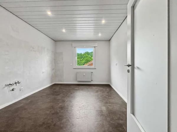 Immobilie in Haibach - Großzügiges Wohnglück mit bester Substanz: Ihr teilsaniertes Zweifamilienhaus in Haibach - Bild 4