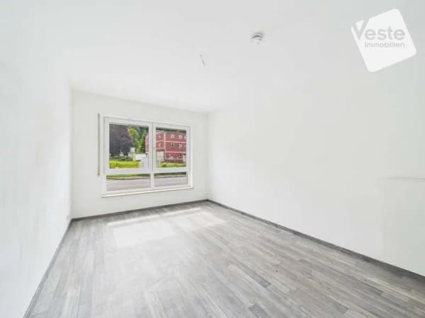 Immobilie in Steinach - Renovierte Erdgeschosswohnung mit Stellplatz und Balkon in Steinach - Bild 3