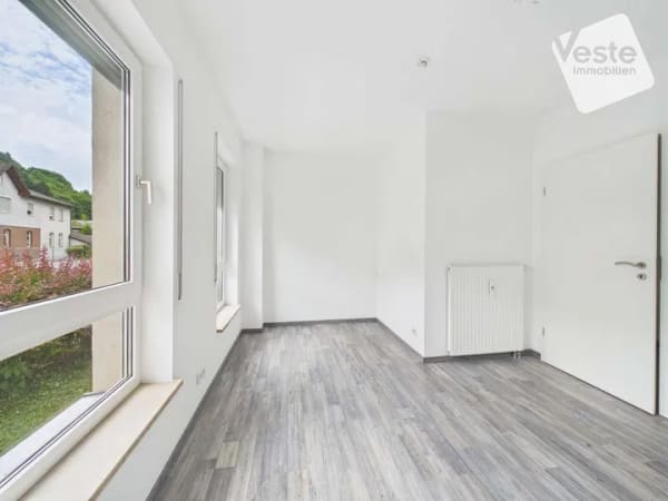 Immobilie in Steinach - Renovierte Erdgeschosswohnung mit Stellplatz und Balkon in Steinach - Bild 4