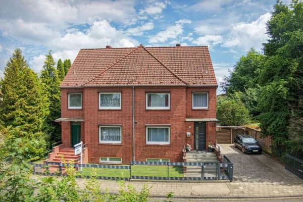 Immobilie in Munster - gepflegtes Anwesen mit Wasserblick, Kamin & Garage am Mühlenteich** - Bild 1