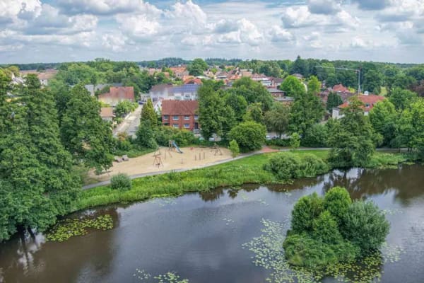 Immobilie in Munster - gepflegtes Anwesen mit Wasserblick, Kamin & Garage am Mühlenteich** - Bild 3