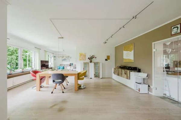 Immobilie in Meinerzhagen - Ruhige Sackgasse trifft grüne Oase: Zweifamilienhaus mit Traumgarten in Meinerzhagen - Bild 2