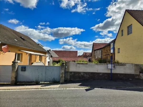 Immobilie in Aidhausen - Großes EFH mit Nebengebäude und großem Grund in zentraler Lage von Aidhausen/Kerbfeld - Bild 4