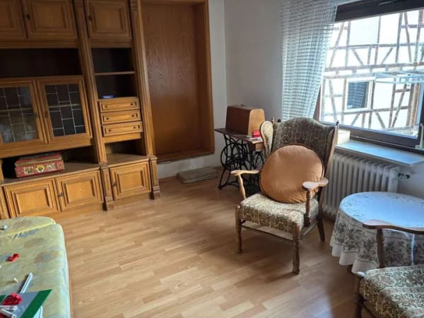 Immobilie in Nidda - Viel Platz für Ihre Wohnideen – Einfamilienhaus mit Treppenlift und großem Potenzial - Bild 2