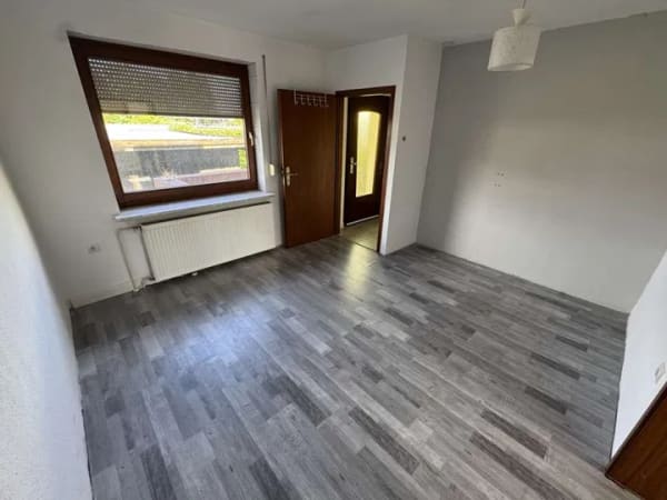 Immobilie in Glückstadt - Gemütliches Mittelreihenhaus mit kleinem Gartenbereich und Carportstellplatz - Bild 3