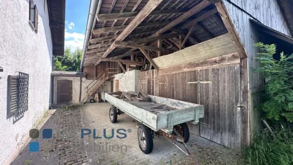Immobilie in Großkarolinenfeld - Mehrfamilienhaus- oder Wohnungen- ehm. Bauernhof mit verschiedenen Nutzungsmöglichkeiten - Bild 4