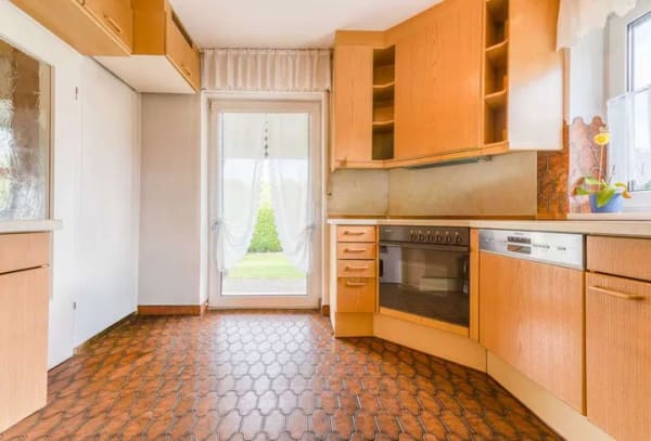 Immobilie in Neufahrn bei Freising - Einfamilienhaus mit großzügigem Grundstück in begehrter Endlage & vielseitigem Gestaltungspotenzial. - Bild 3