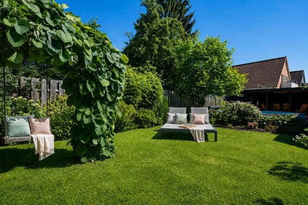 Immobilie in Tornesch - 3D VIRTUAL TOUR - Großzügiges Architektenhaus mit Gartenparadies in Tornesch - Bild 1