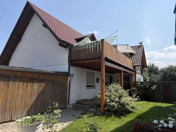 Immobilie in Aichach - Zweifamilienhaus - Fernwärme, sofort Frei! fussläufig zum Bahnhof Aichach - Bild 2