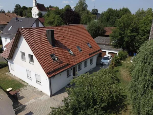 Immobilie in Aichach - Zweifamilienhaus - Fernwärme, sofort Frei! fussläufig zum Bahnhof Aichach - Bild 3
