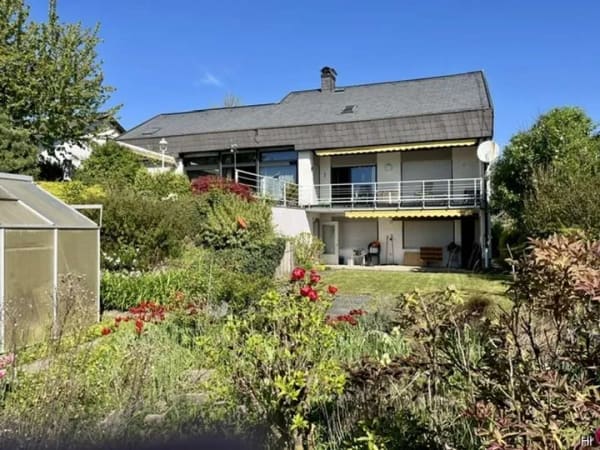 Immobilie in Meckesheim - Gepflegtes Einfamilienhaus mit Einliegerwohnung und einem großen schönen Garten in unverbauter Lage - Bild 2