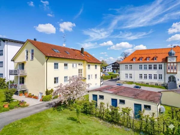 Immobilie in Spiegelau - 29.040 € Jahreskaltmiete: solides Anlageobjekt mit 5,7 % Bruttorendite und Luft nach oben - Bild 0