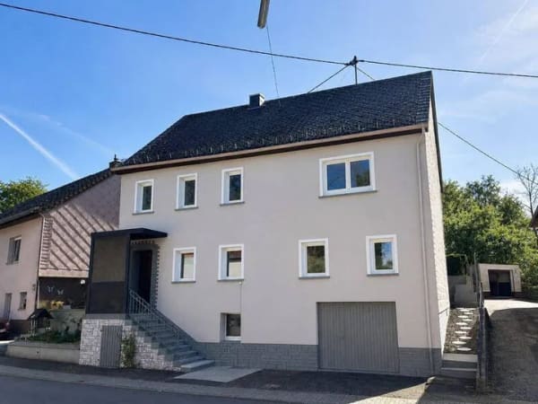 Immobilie in Nonnweiler - NEUER PREIS! Modernisiert, bezugsfertig und voller Möglichkeiten - Ihr neues Zuhause wartet! - Bild 0