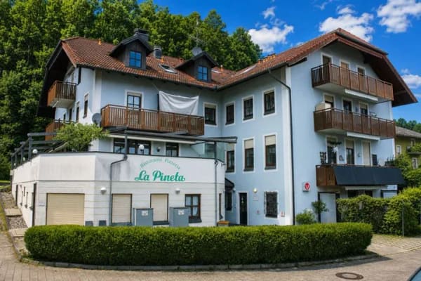 Immobilie in Kochel am See - Solide Kapitalanlage mir herrlichem Bergblick! Gut vermietetes Apartment in Kochel am See - Bild 0
