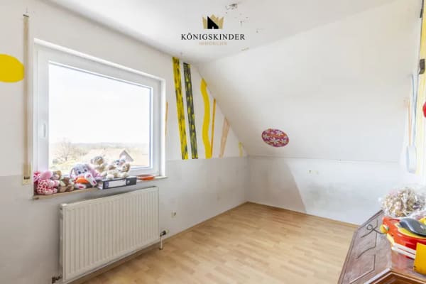 Immobilie in Dürnau - Herrlich, ruhige 3Zi.-DG-Wohnung in Dürnau mit fantastischer Aussicht, Balkon, Keller und Garage - Bild 4