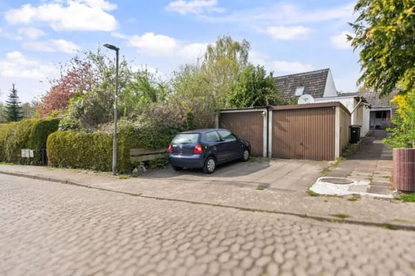 Immobilie in Ritterhude - Ritterhude | Zweifamilienhaus mit separaten Wohneinheiten, eigenen Einfahrten und attraktivem Entwic - Bild 2