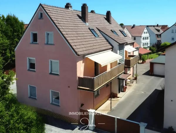 Immobilie in Grafenrheinfeld - Gepflegtes Mehrfamilienhaus mit vier Wohneinheiten auf Traumgrundstück - Bild 0