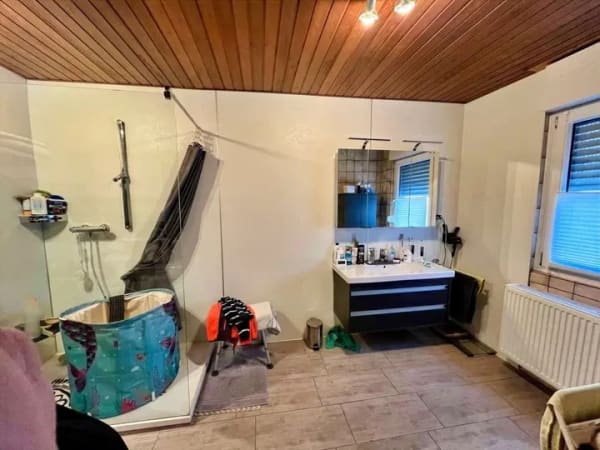 Immobilie in Bottrop - Familienfreundliches, renovierungsbedürftiges Haus in zentraler Lage ++ freistehend ++ mit Garten

 - Bild 2