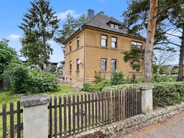 Immobilie in Wetterzeube - Ländliche Idylle: Einfamilienhaus mit ca. 5.070 m² Grundstück und Ausbaureserven in Wetterzeube - Bild 0