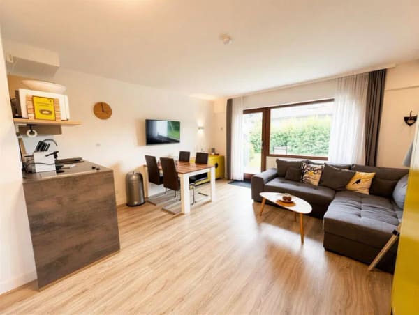 Immobilie in Winterberg - Klein, fein, mein! Mit Terrasse in sehr schöner und ruhiger Lage. - Bild 1