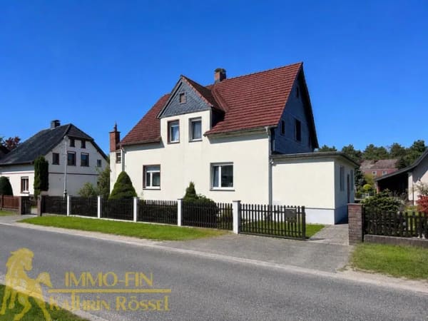 Immobilie in Rietschen - Rěčicy - Kleine Doppelhaushälfte mit Garten und Nebengebäude in ruhiger Wohnlage von Rietschen - Bild 2