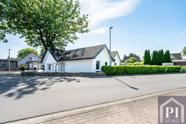 Immobilie in Schwartbuck - Saniertes Zweifamilienhaus nur 10 Minuten von der Ostsee entfernt! - Bild 0