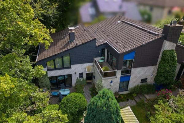 Immobilie in Tecklenburg - Exklusives Architektenhaus am Kurpark - individuelles Wohnen mit vielfältigen Nutzungsmöglichkeiten! - Bild 2
