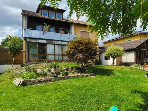 Immobilie in Postbauer-Heng - Gepflegtes, vermietetes 2-Fam.-Haus mit Potential in gewachsener Wohnlage. - Bild 0