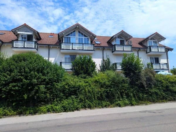 Immobilie in Wasserburg am Inn - Attraktives, freies, gepflegtes 1-Zimmer-Appartement mit Südterrasse und Gartenanteil in Reitmehring! - Bild 1