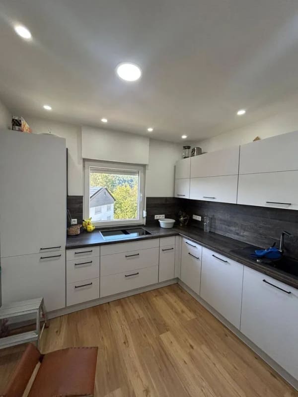 Immobilie in Philippsthal - Umfangreich modernisiertes Wohnhaus mit 18-kW-PV-Anlage und Wärmepumpe - Bild 3