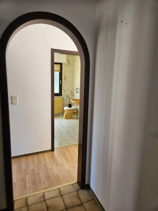 Immobilie in Hermeskeil - Ideales Sommerangebot für Kapitalanleger. Zweifamilienhaus mit tollem Grundstück in Hermeskeil. - Bild 2