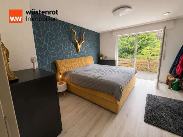 Immobilie in Werl - Großzügiges Doppelhaus mit 232m² Wohnfläche auf 2662m² Grundstück in Teil-saniertem Zustand - Bild 4