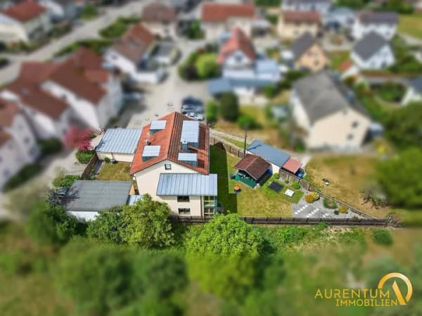 Immobilie in Kelheim - Mehrgenerationenhaus oder Kapitalanlage? Großzügiges 2-3 Familienhaus mit ca. 235 m² Wohnfläche - Bild 4