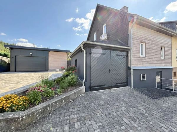 Immobilie in Wallmenroth - **Modernisierte Doppelhaushälfte mit Garage und Pool in Wallmenroth** - Bild 4