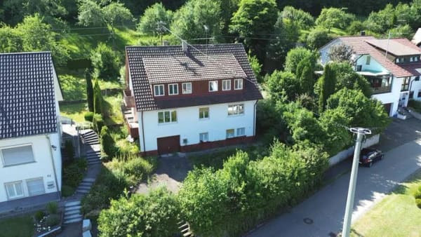 Immobilie in Nusplingen - Freistehendes Wohnhaus mit viel Potential in Ortsrandlage von Nusplingen - Bild 0