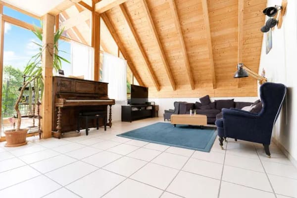 Immobilie in Obersüßbach - Großzügige 5-Zimmer-Maisonettewohnung mit ausgebautem Dachgeschoss und eigener Photovoltaikanlage - Bild 0