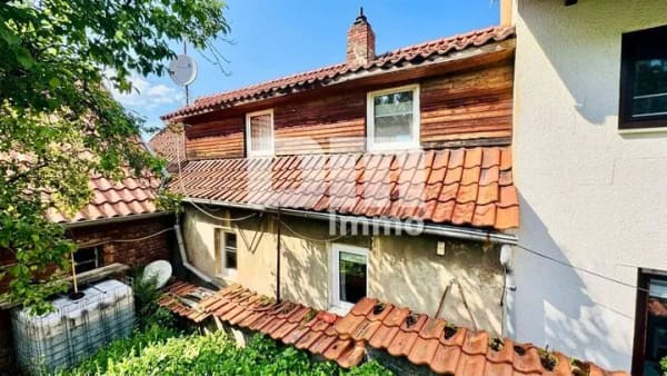 Immobilie in Arenshausen - Großzügiges Einfamilienhaus mit moderner Heizung + Kachelofen in Arenshausen - Bild 3
